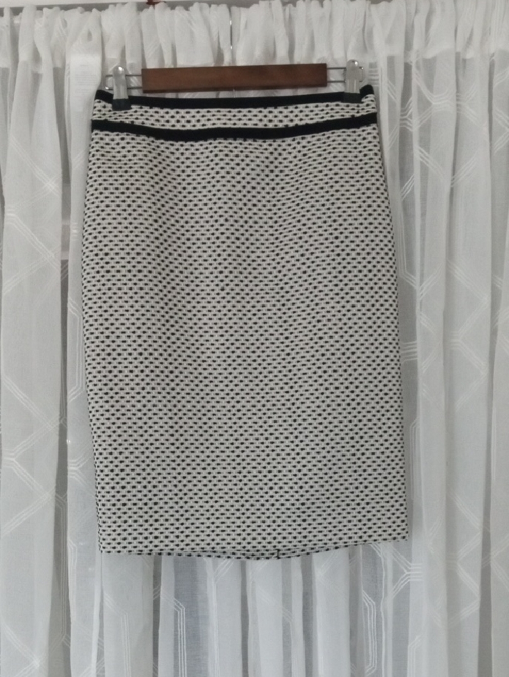 Calvin Klein NWOT Black and White Textured Pencil Skirt Size 0